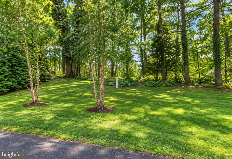 1362 ROCKRIDGE ROAD