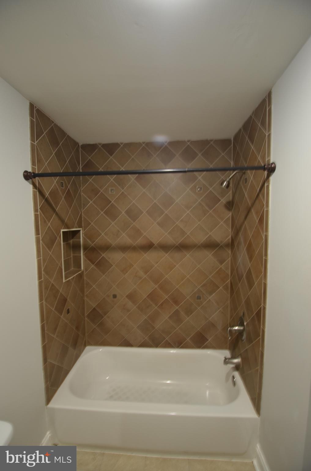 PATTERSON PARK - Residential Lease