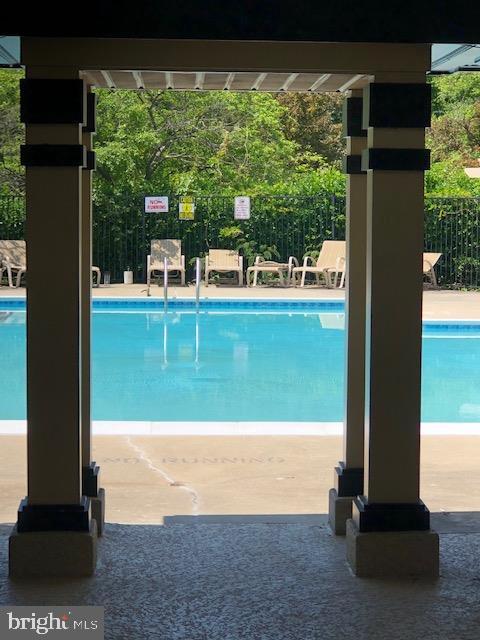 CARR AT PINECREST - Residential Lease