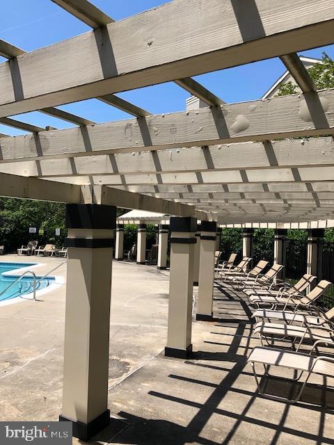 CARR AT PINECREST - Residential Lease