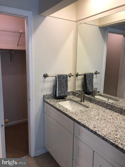 CARR AT PINECREST - Residential Lease