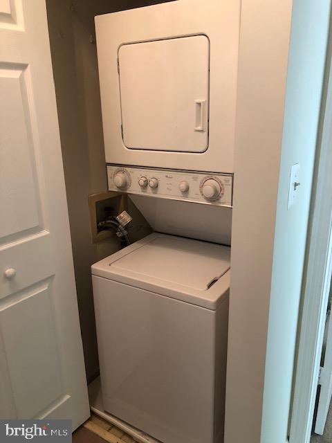 CARR AT PINECREST - Residential Lease