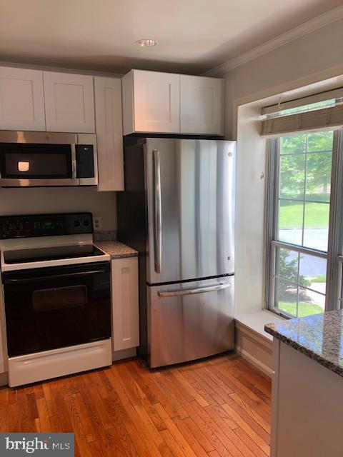 CARR AT PINECREST - Residential Lease
