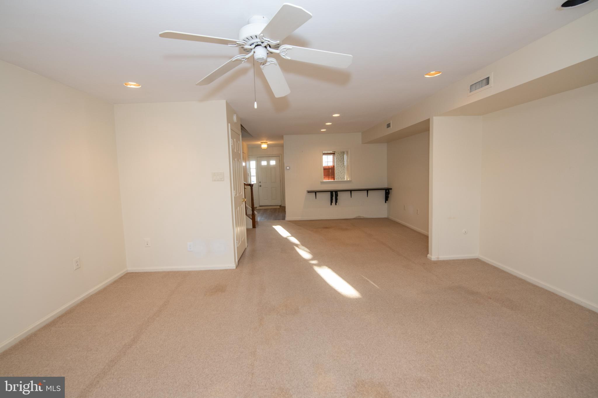 VALLEY GLEN - Residential