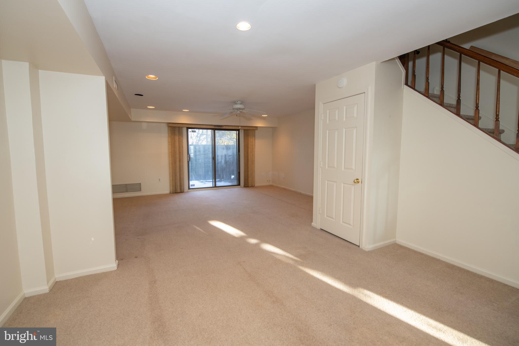 VALLEY GLEN - Residential