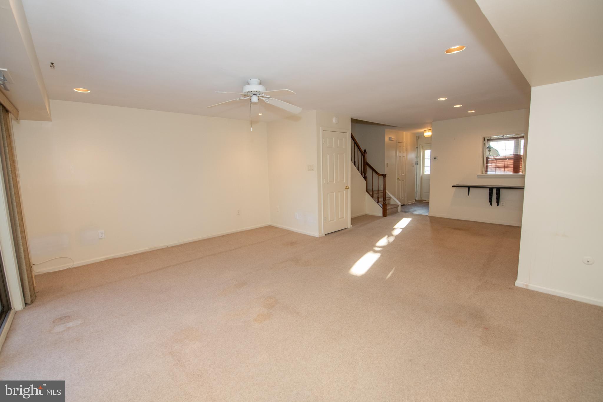 VALLEY GLEN - Residential