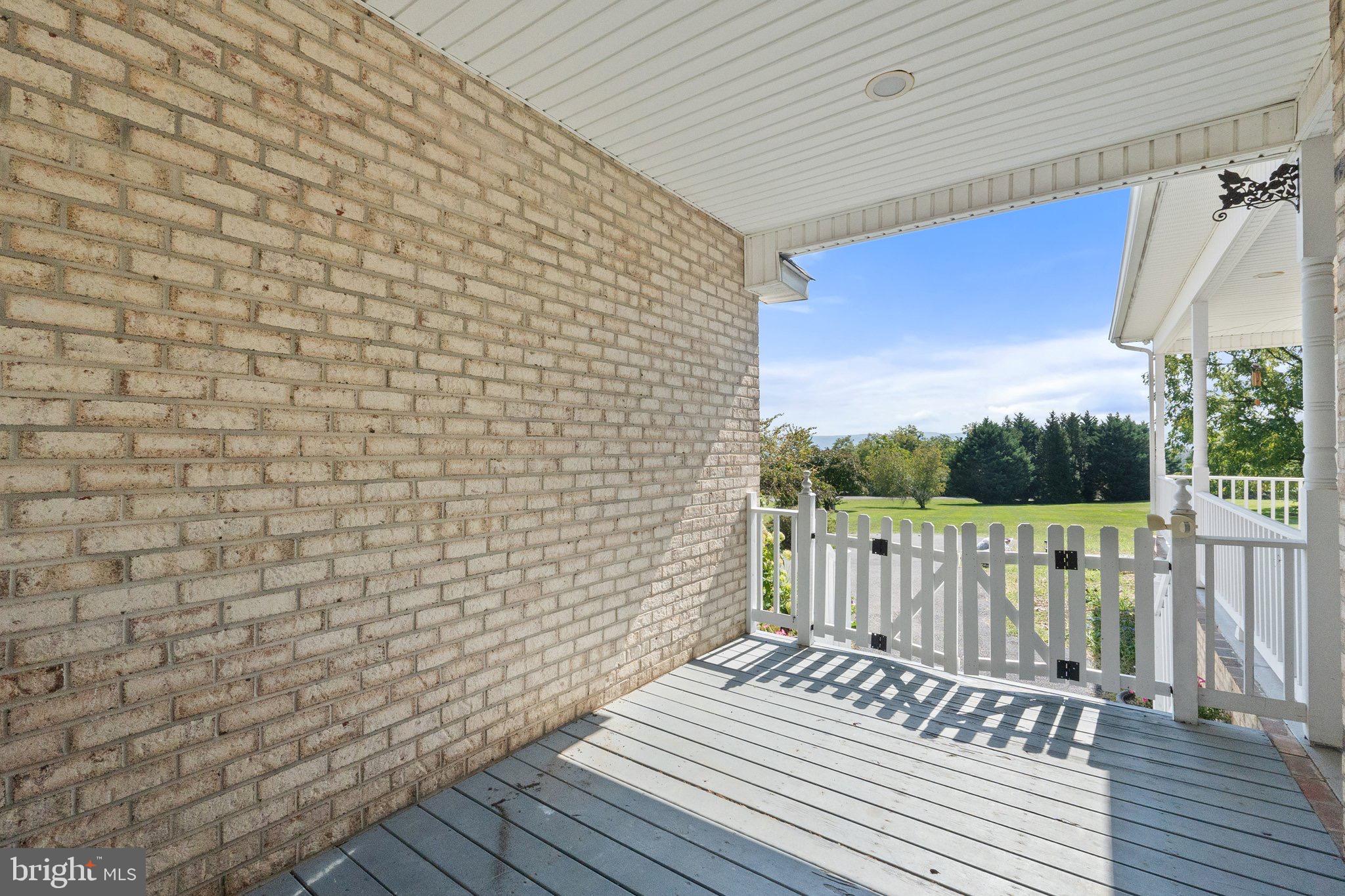 FAIRVIEW - Residential