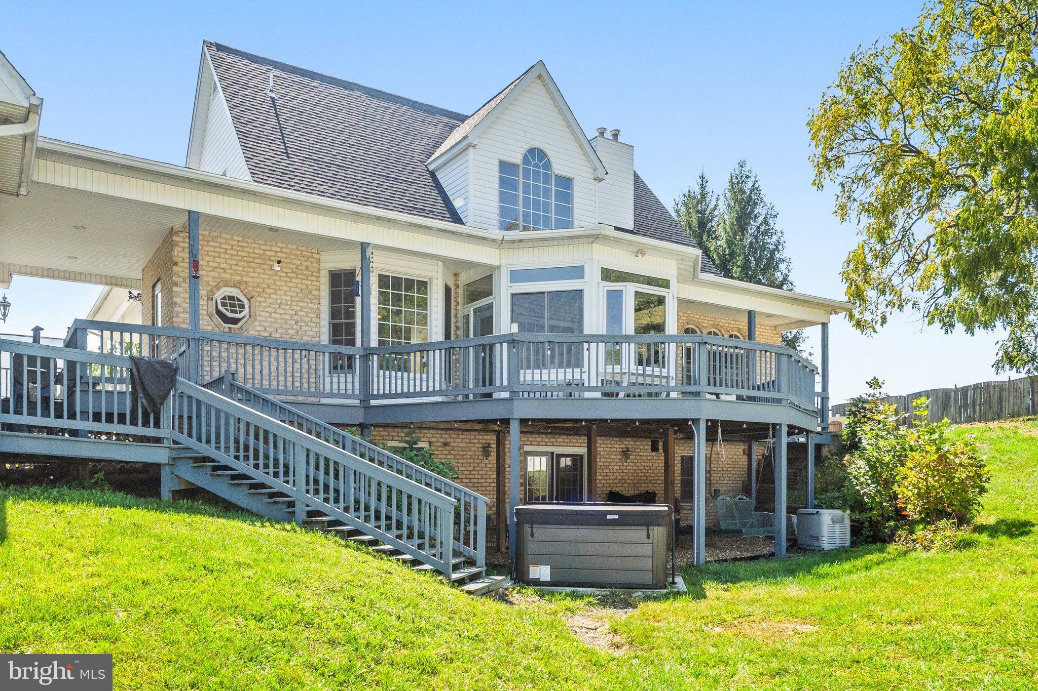 FAIRVIEW - Residential