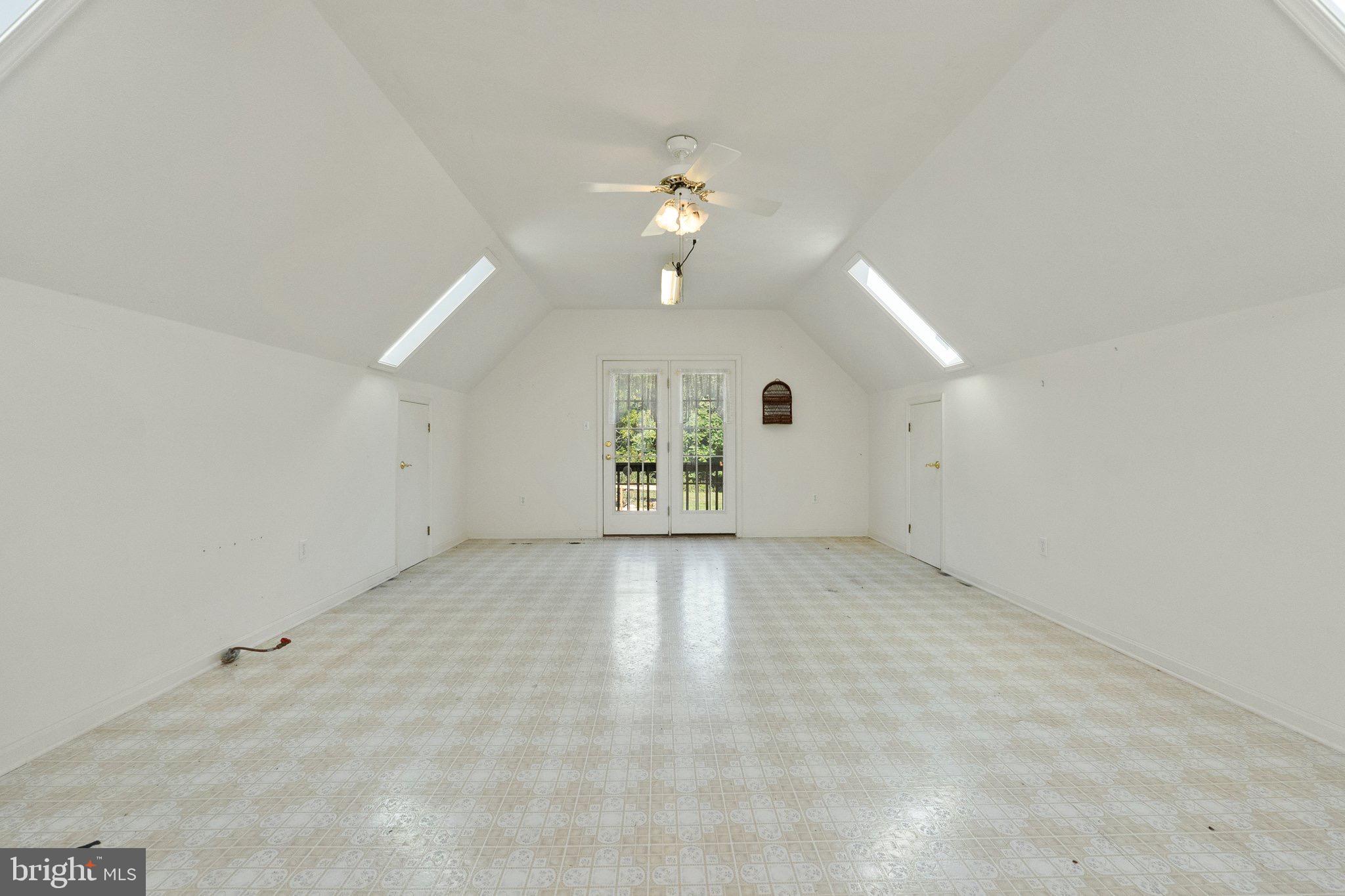 FAIRVIEW - Residential