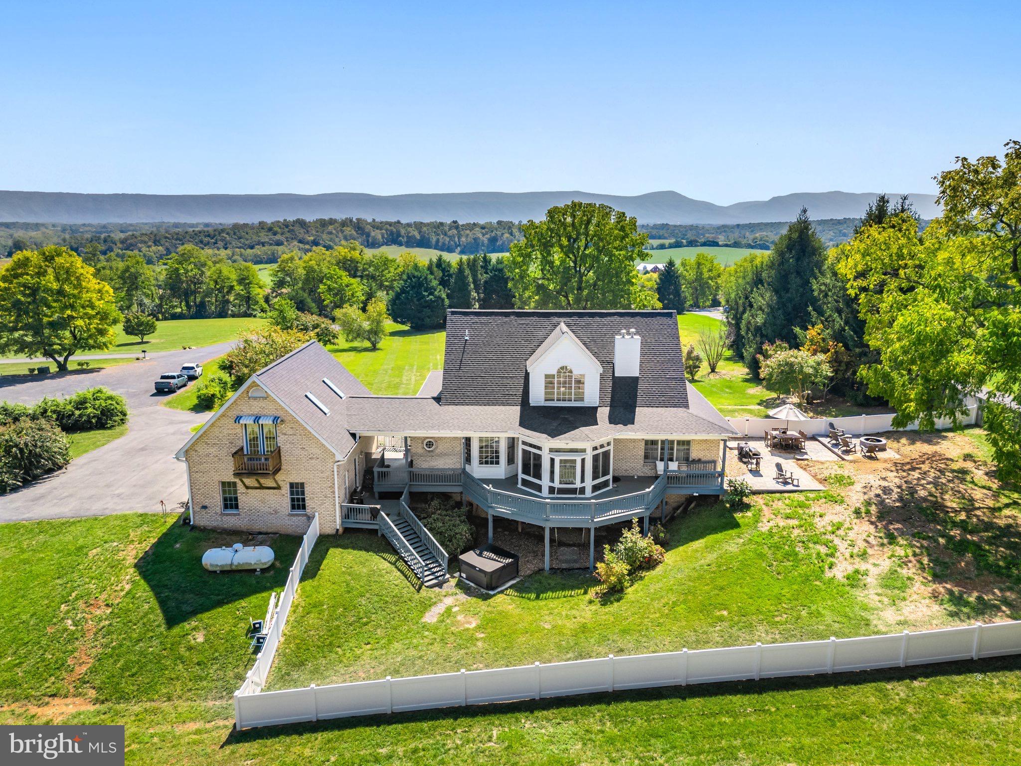 FAIRVIEW - Residential