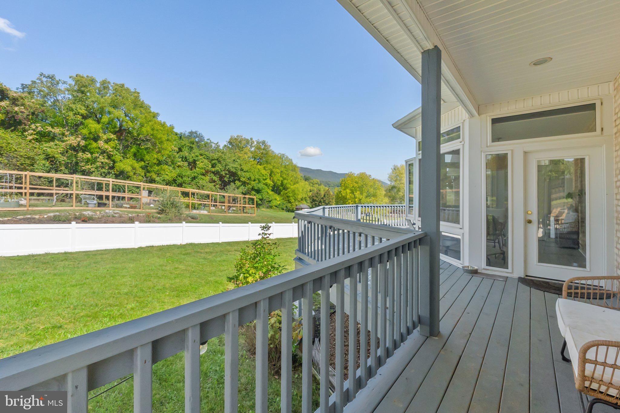 FAIRVIEW - Residential