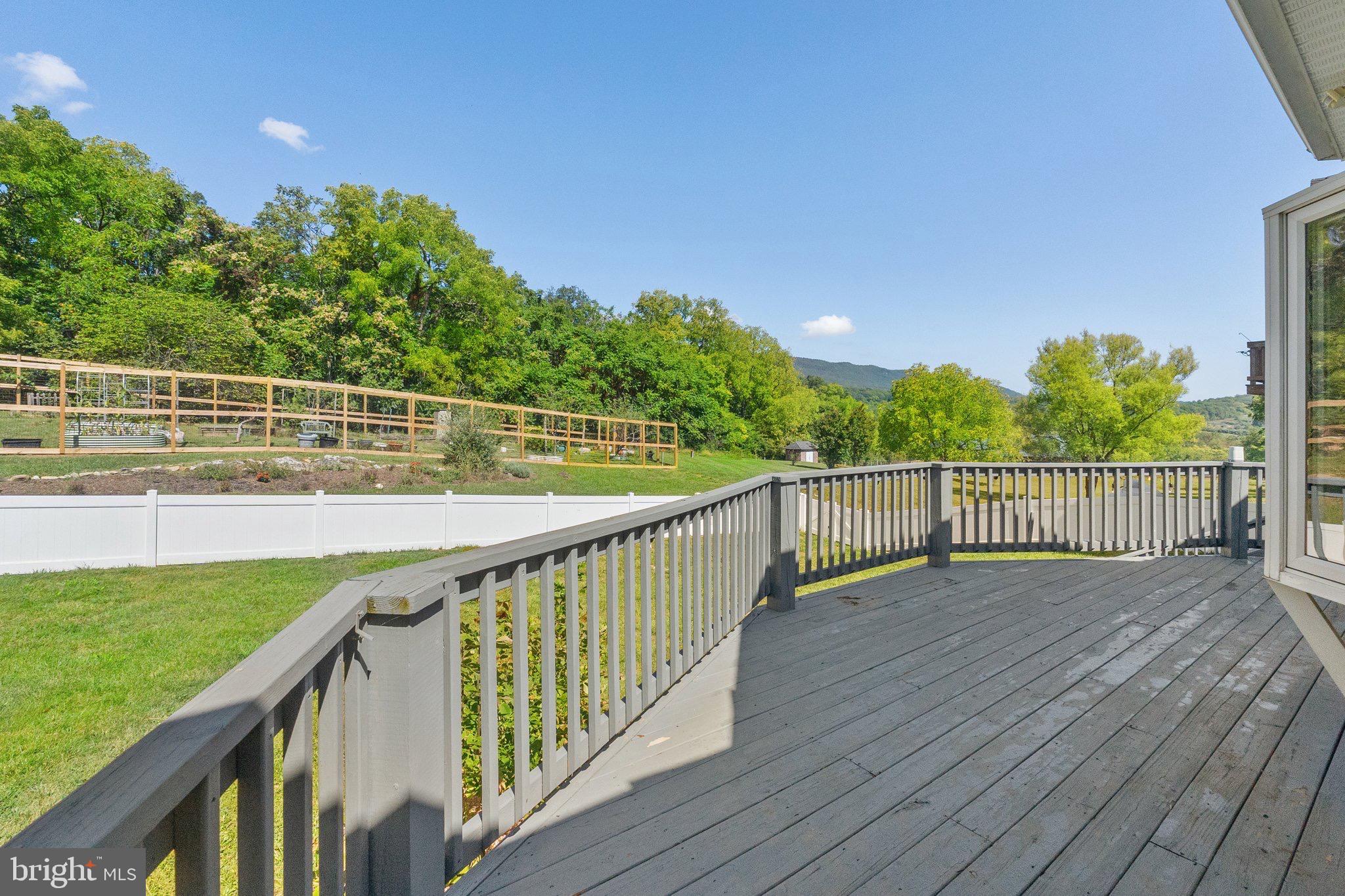 FAIRVIEW - Residential