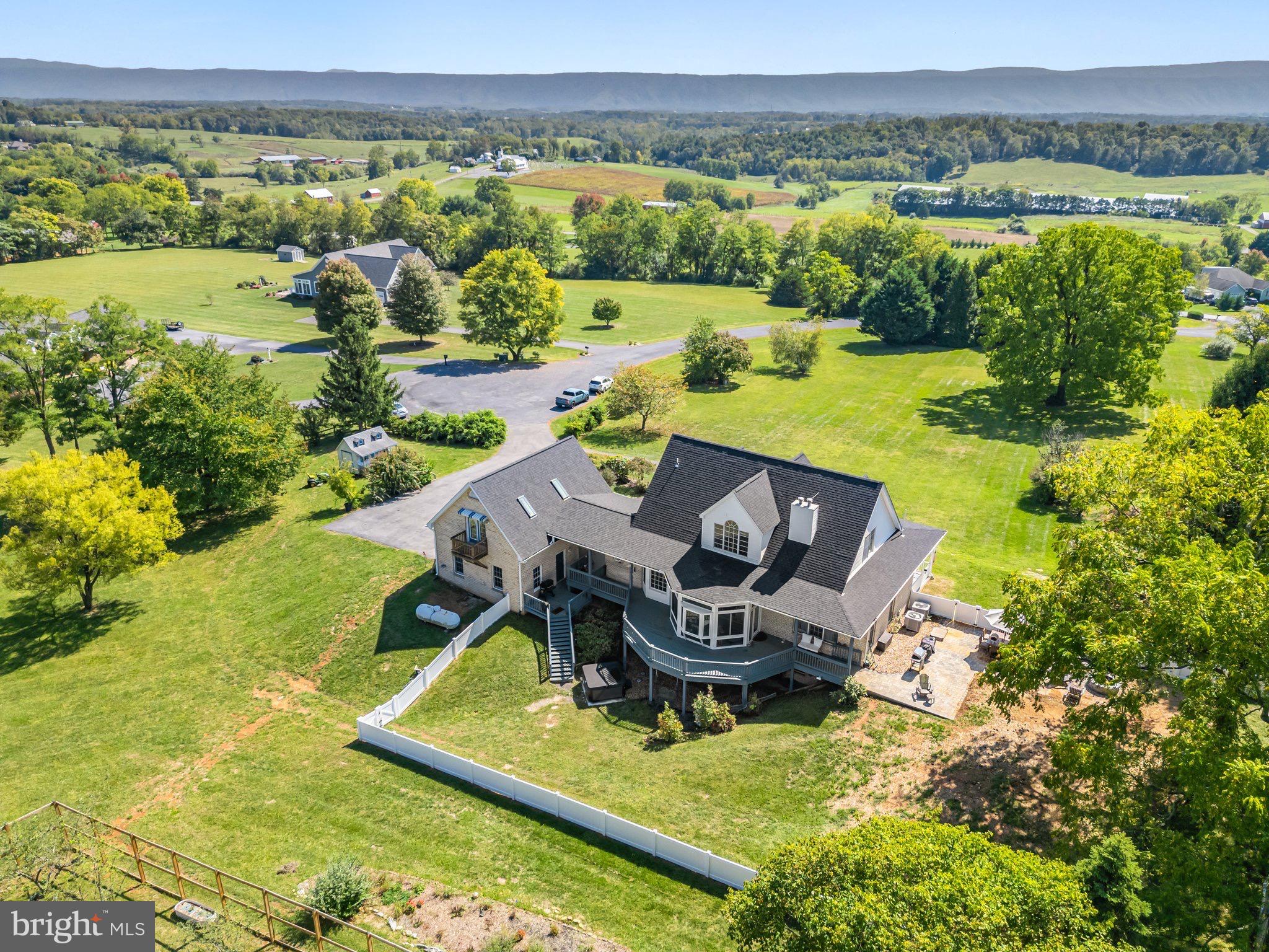 FAIRVIEW - Residential