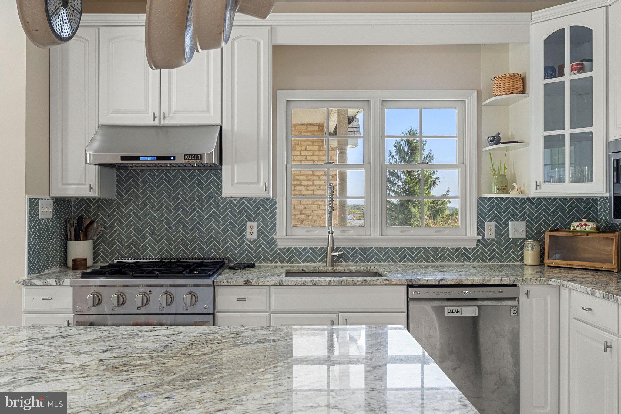 FAIRVIEW - Residential