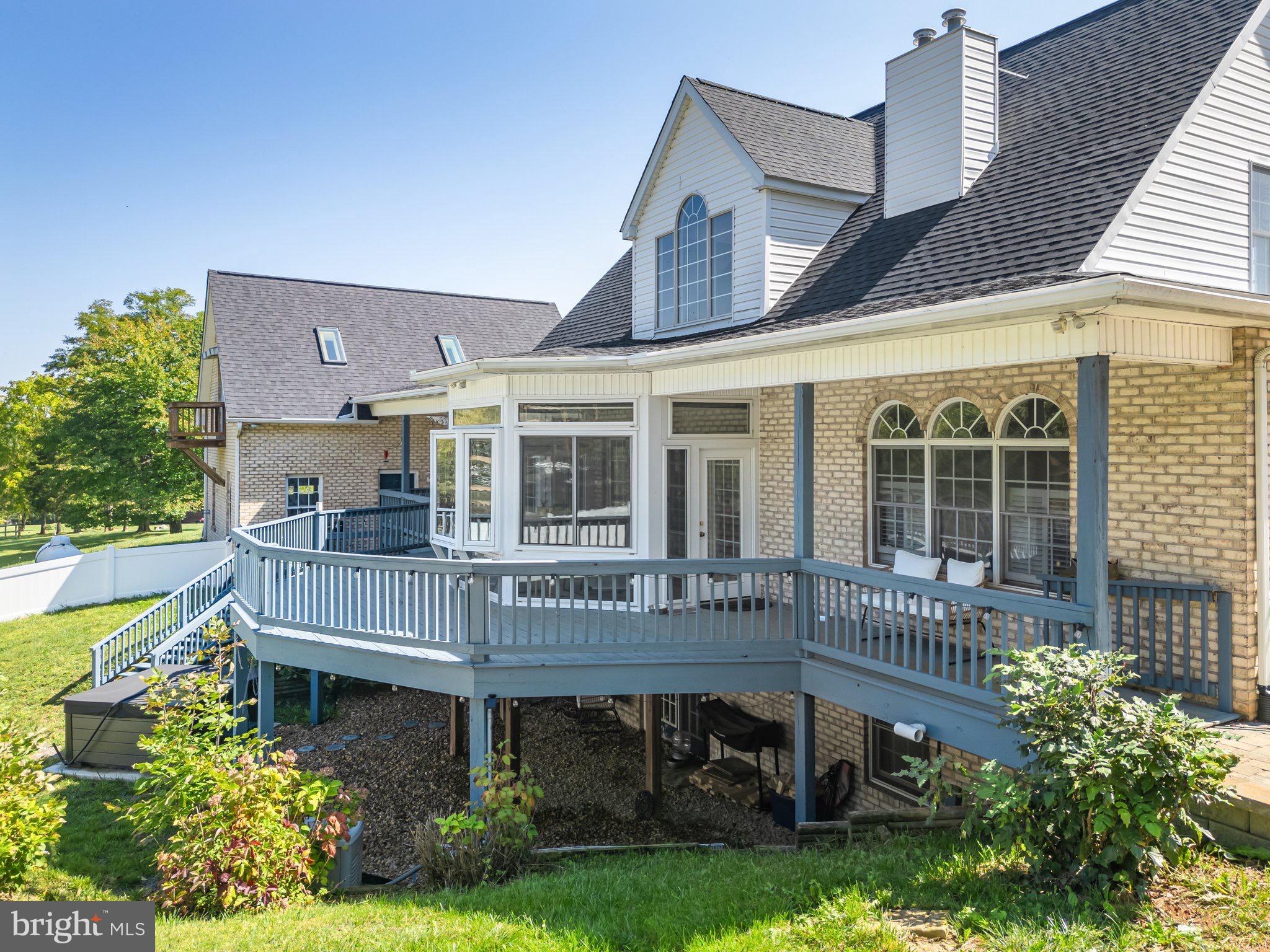 FAIRVIEW - Residential