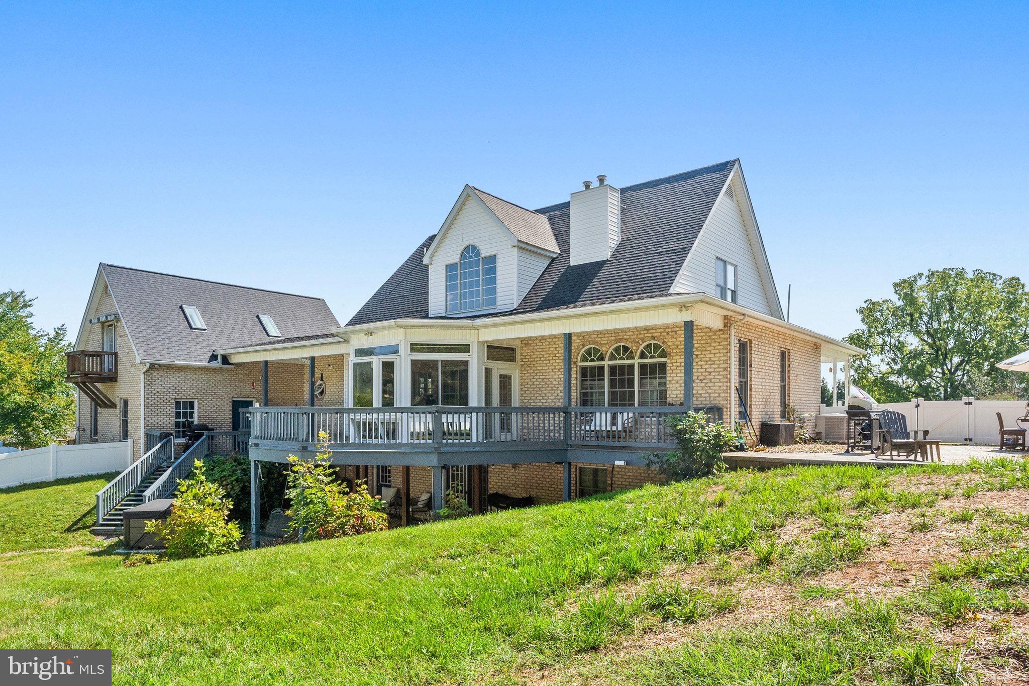 FAIRVIEW - Residential