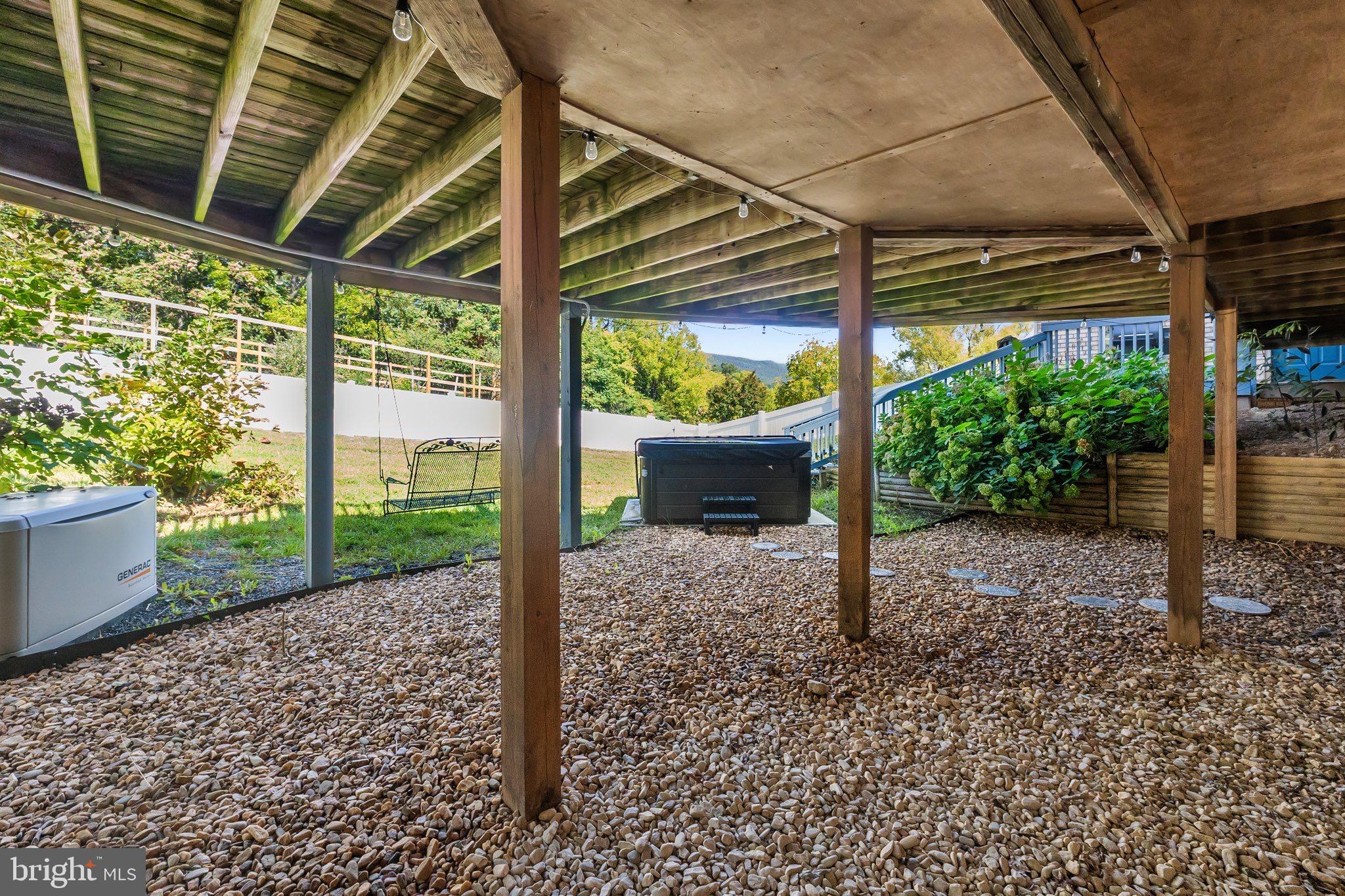 FAIRVIEW - Residential