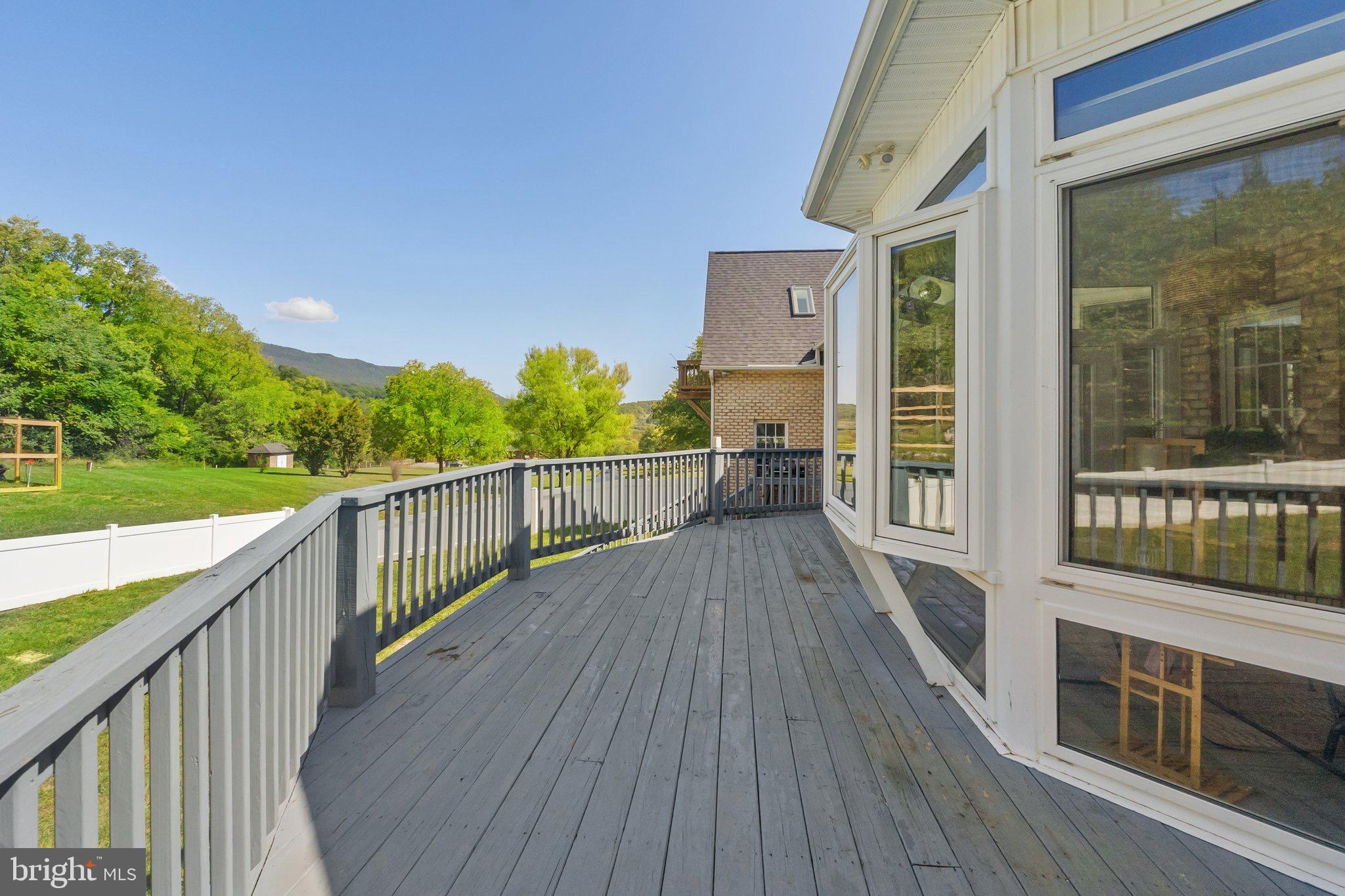 FAIRVIEW - Residential