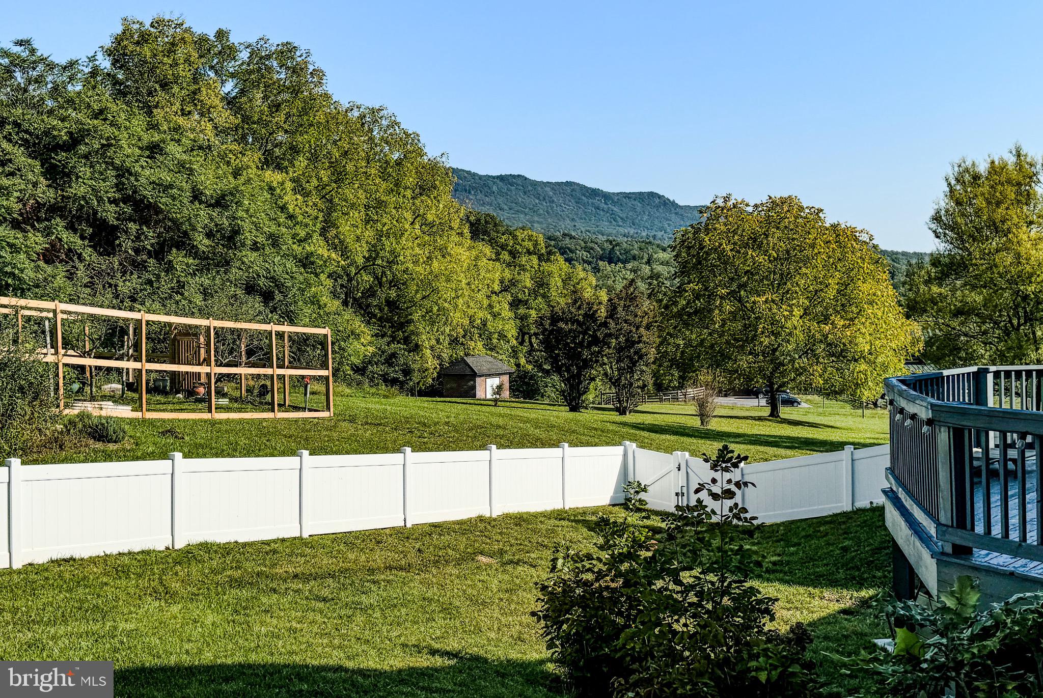 FAIRVIEW - Residential