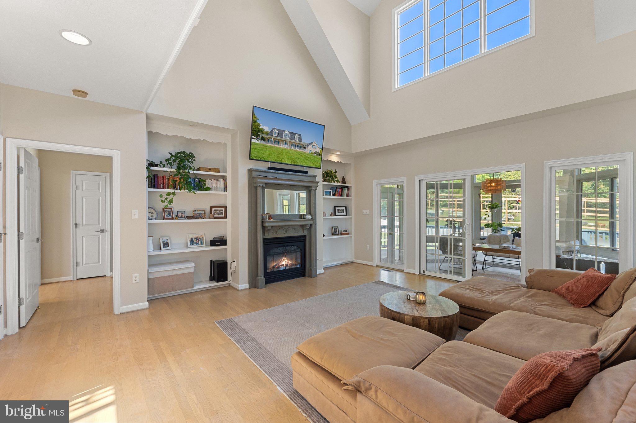 FAIRVIEW - Residential