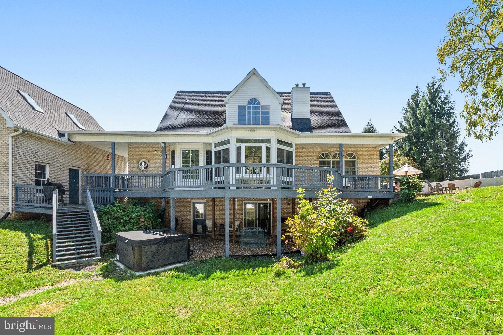 FAIRVIEW - Residential