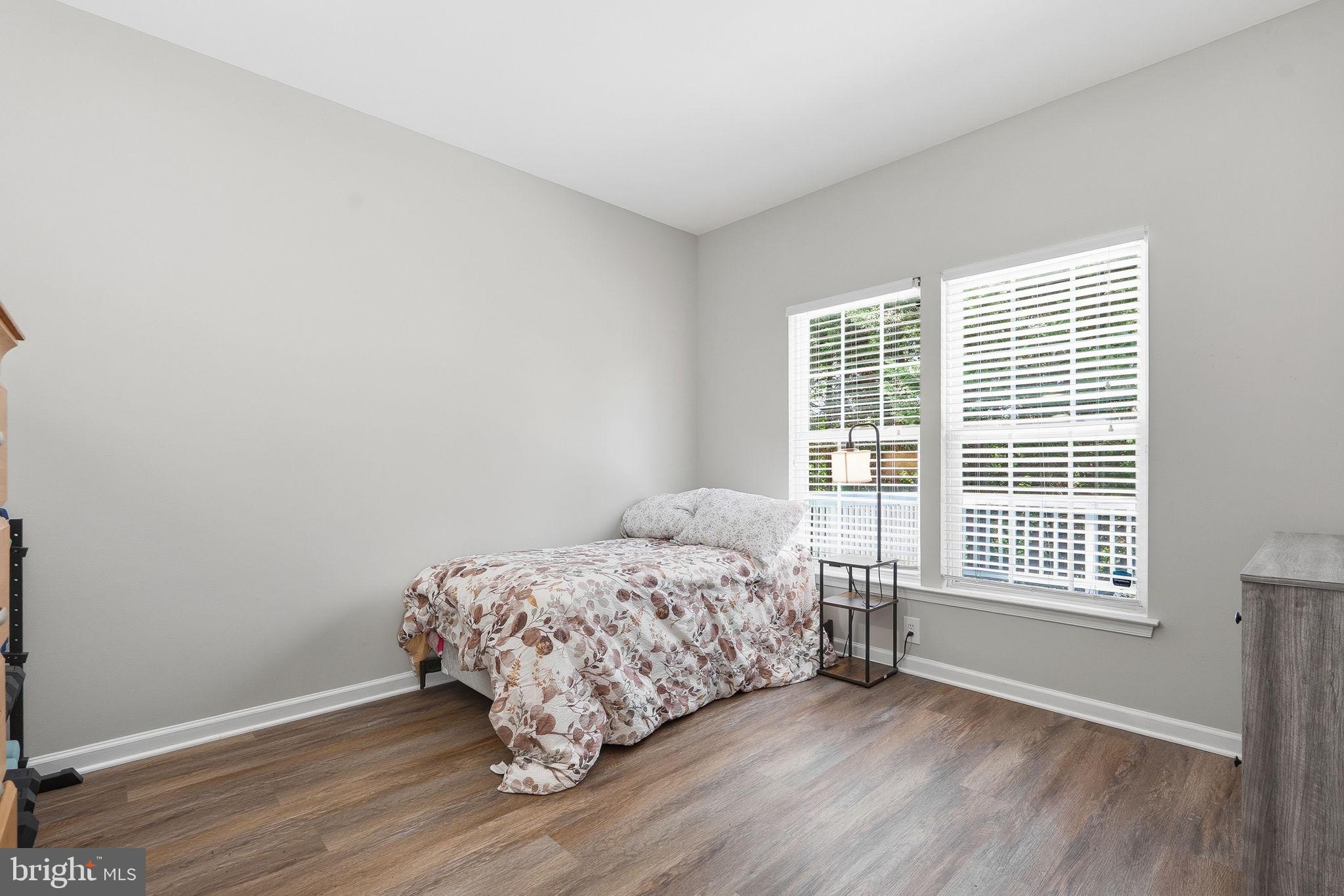 SOMERSET - Residential