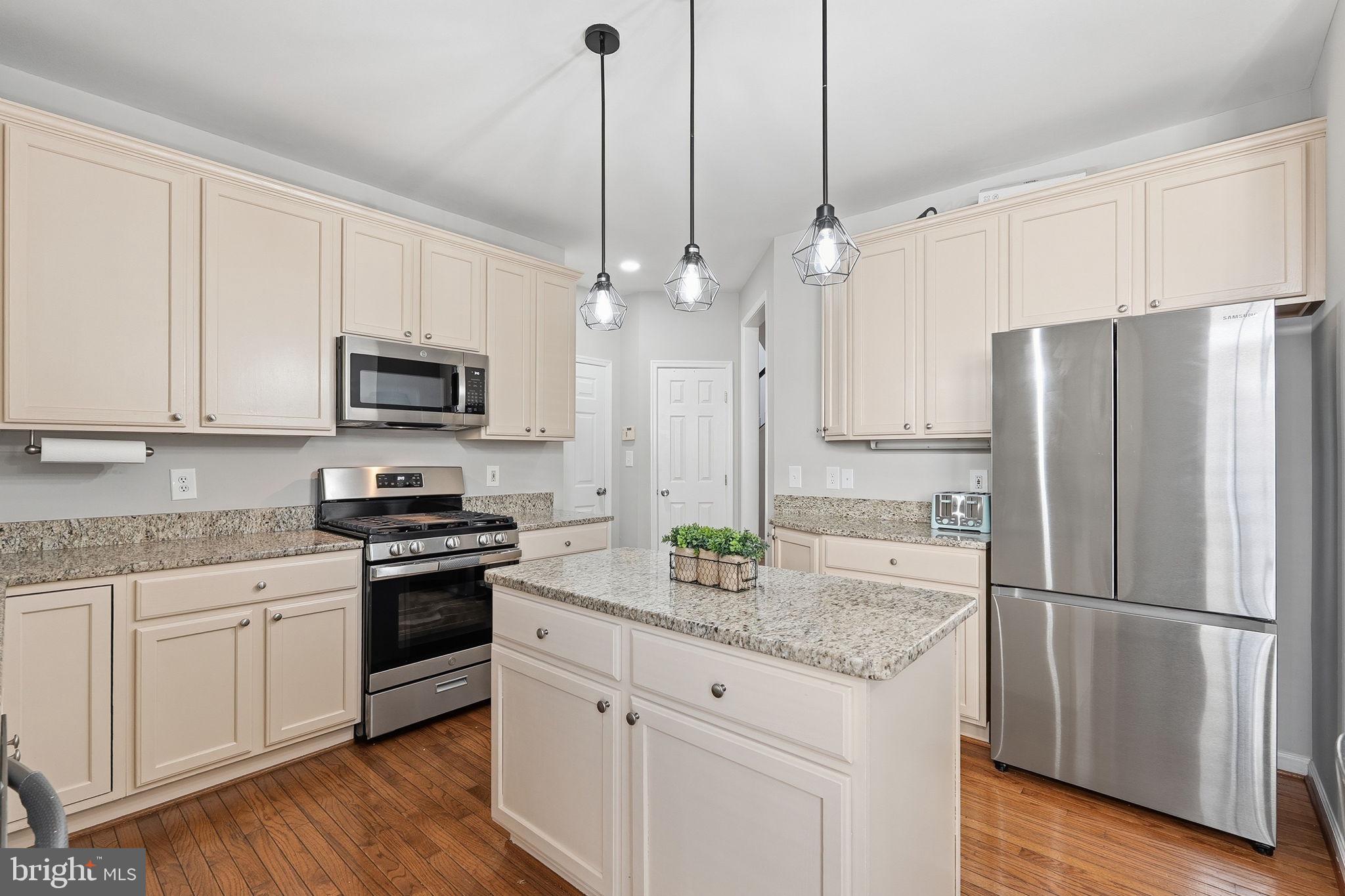 SOMERSET - Residential