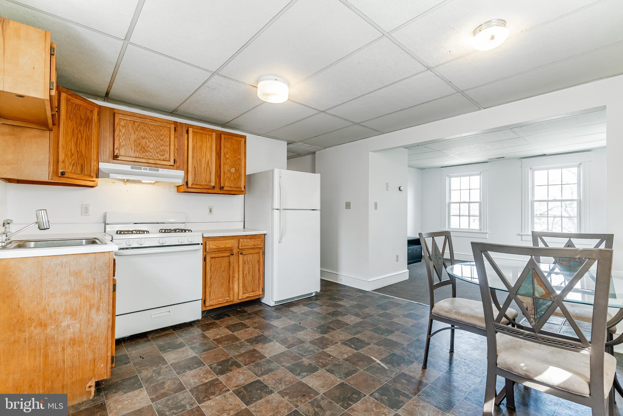 2520 N WEST BOULEVARD