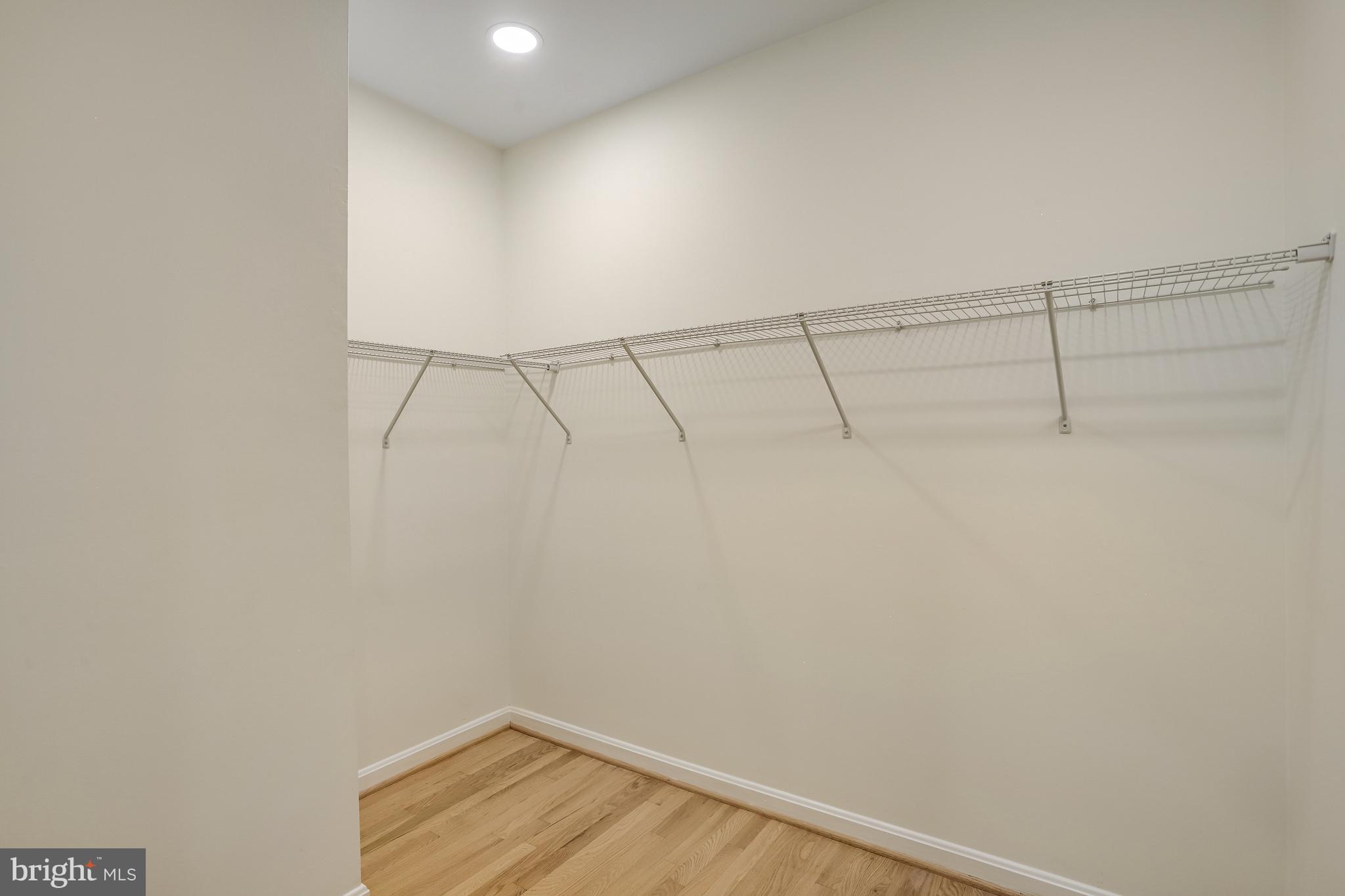 FOLKSTONE - Residential