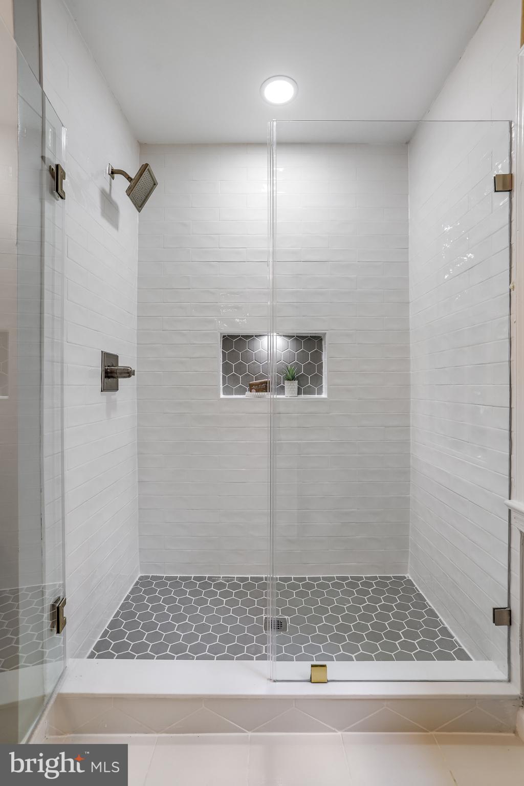 FOLKSTONE - Residential