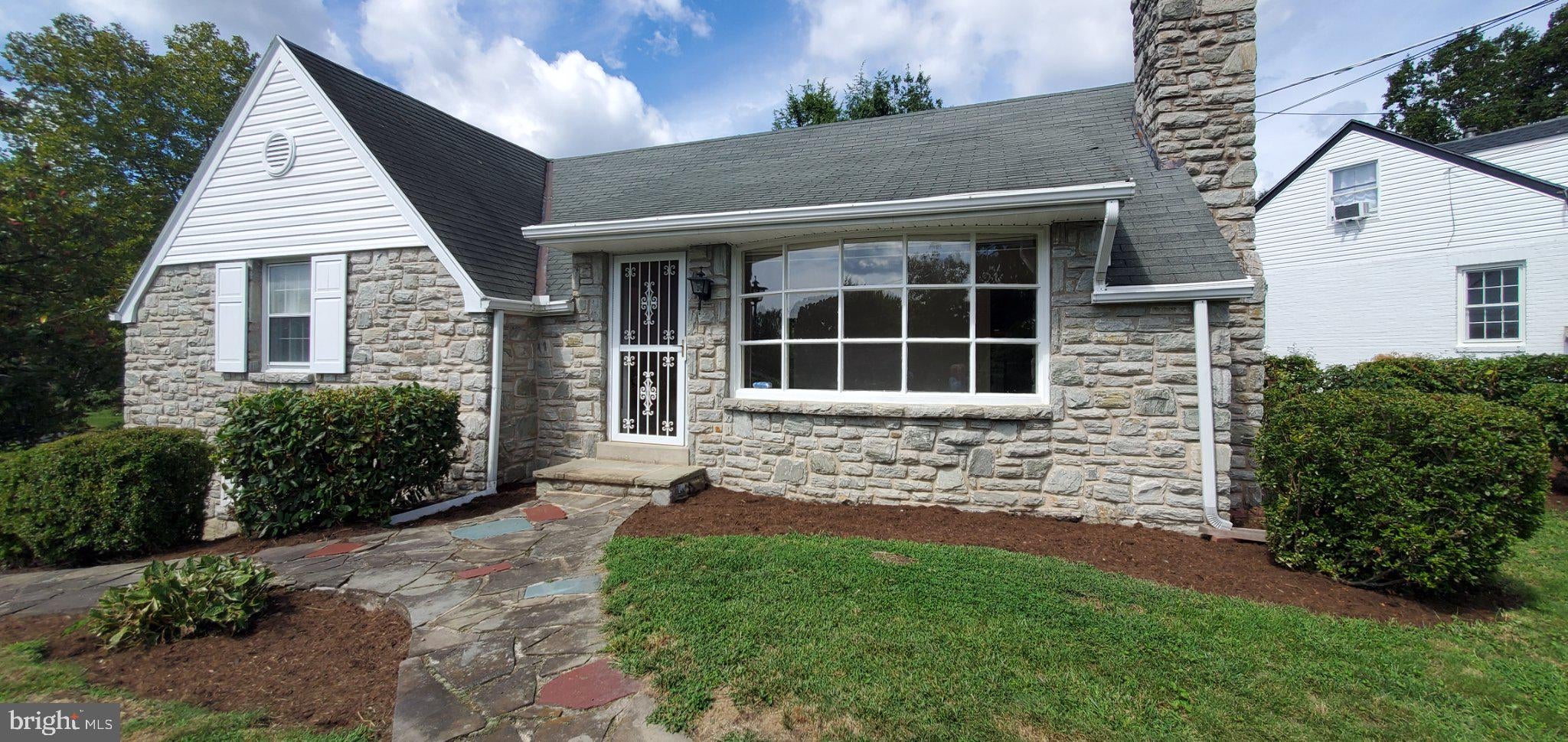 211 WOOD STREET