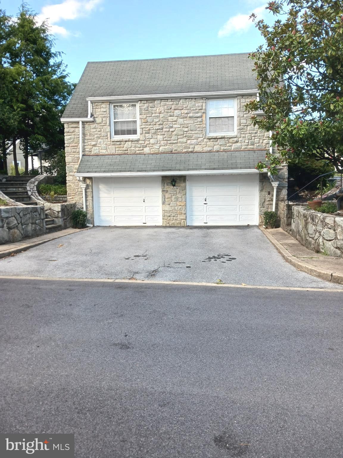 211 WOOD STREET