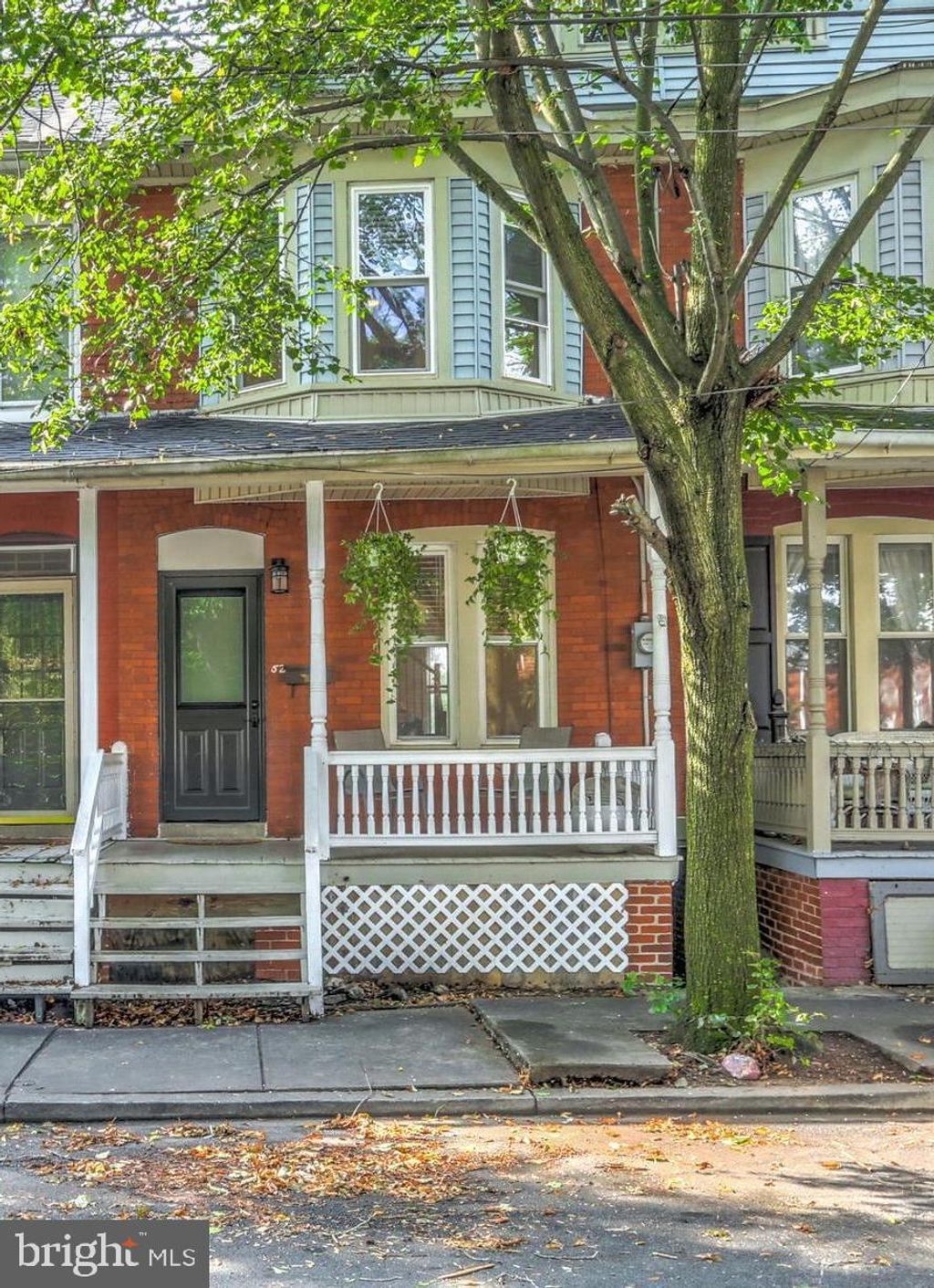 Photo of 52 E CENTER ST, LITITZ, PA 17543 (MLS # PALA2039050)