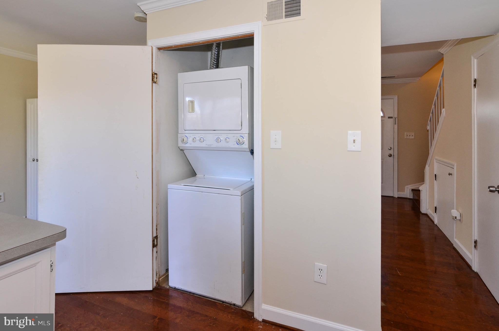 LAKE RIDGE - Residential Lease