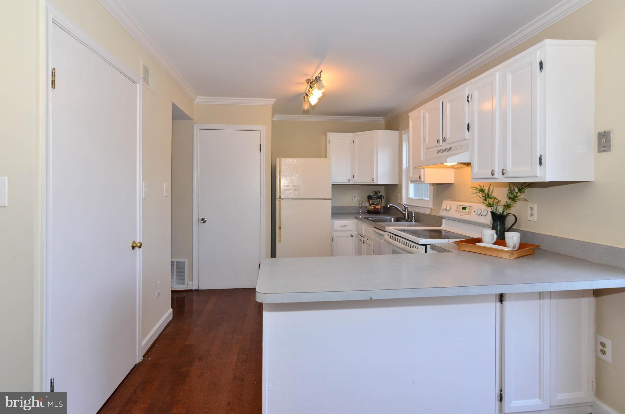 LAKE RIDGE - Residential Lease