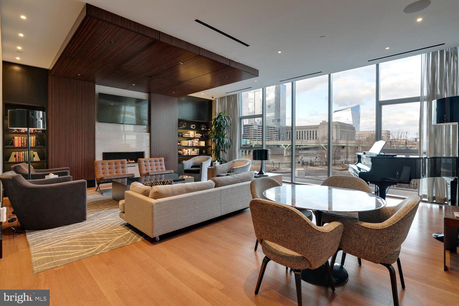 FITLER SQUARE - Residential