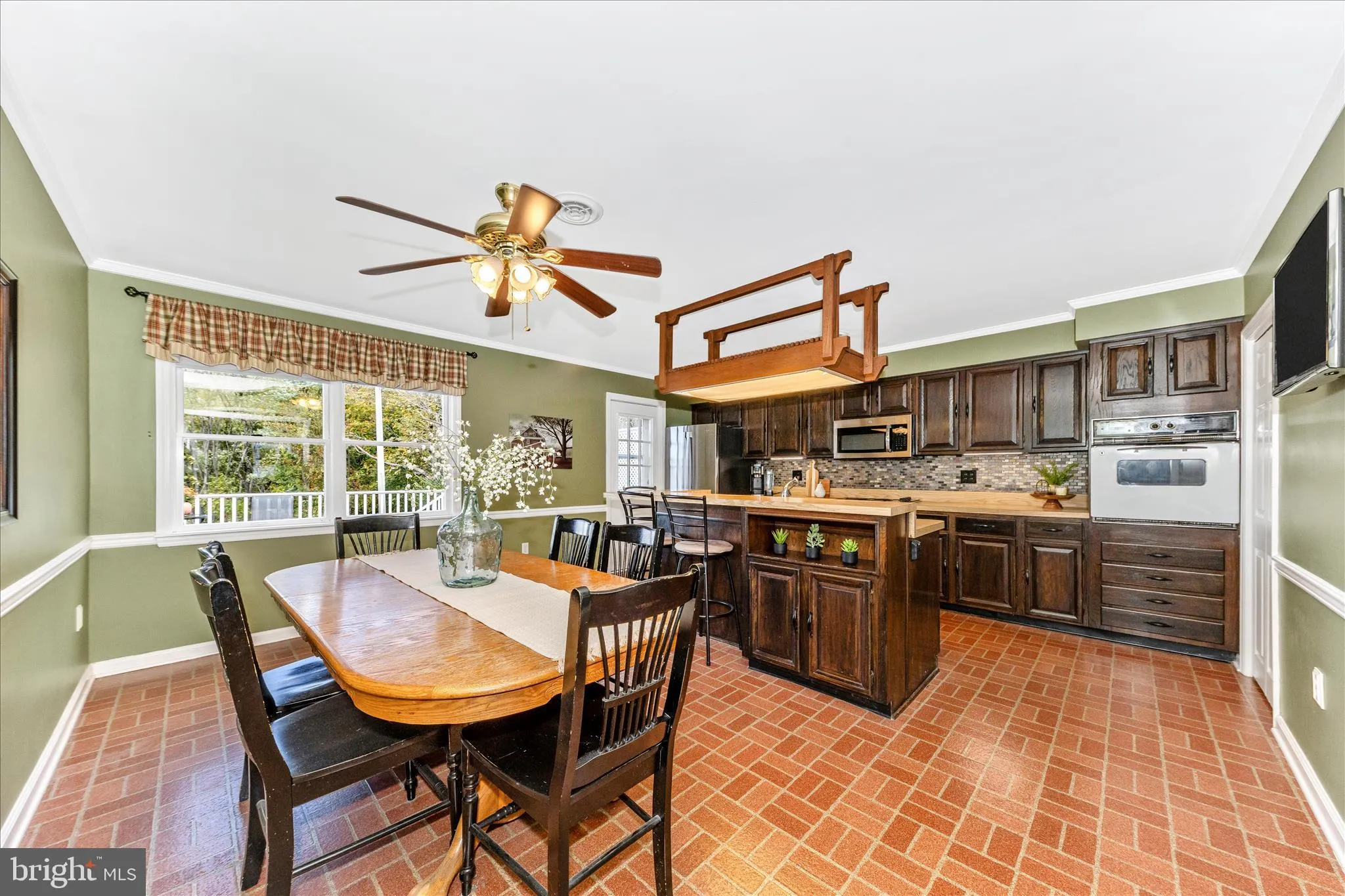 Mount Airy, Maryland 21771, United States, 4 Bedrooms Bedrooms, ,3 BathroomsBathrooms,Residential,Pending,221273