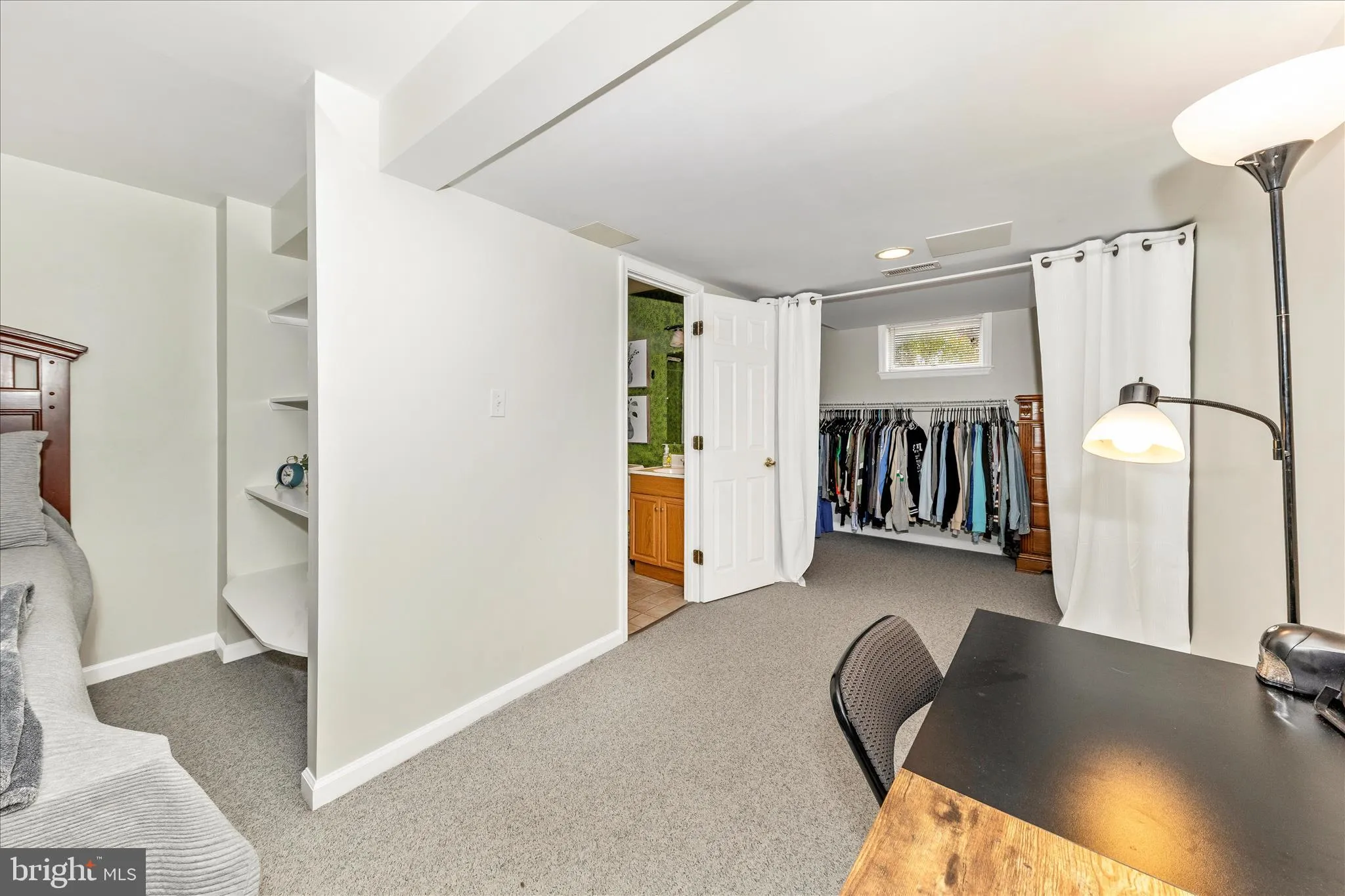 Mount Airy, Maryland 21771, United States, 4 Bedrooms Bedrooms, ,3 BathroomsBathrooms,Residential,Pending,221273