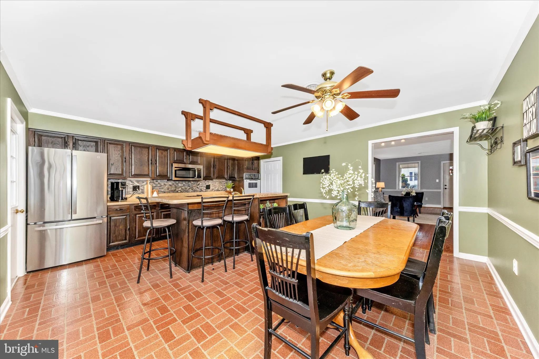 Mount Airy, Maryland 21771, United States, 4 Bedrooms Bedrooms, ,3 BathroomsBathrooms,Residential,Pending,221273