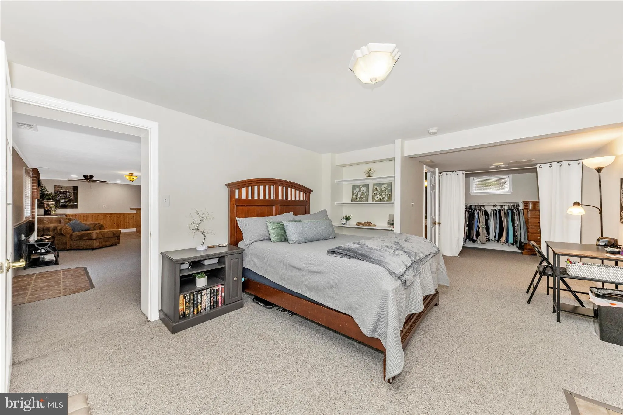 Mount Airy, Maryland 21771, United States, 4 Bedrooms Bedrooms, ,3 BathroomsBathrooms,Residential,Pending,221273