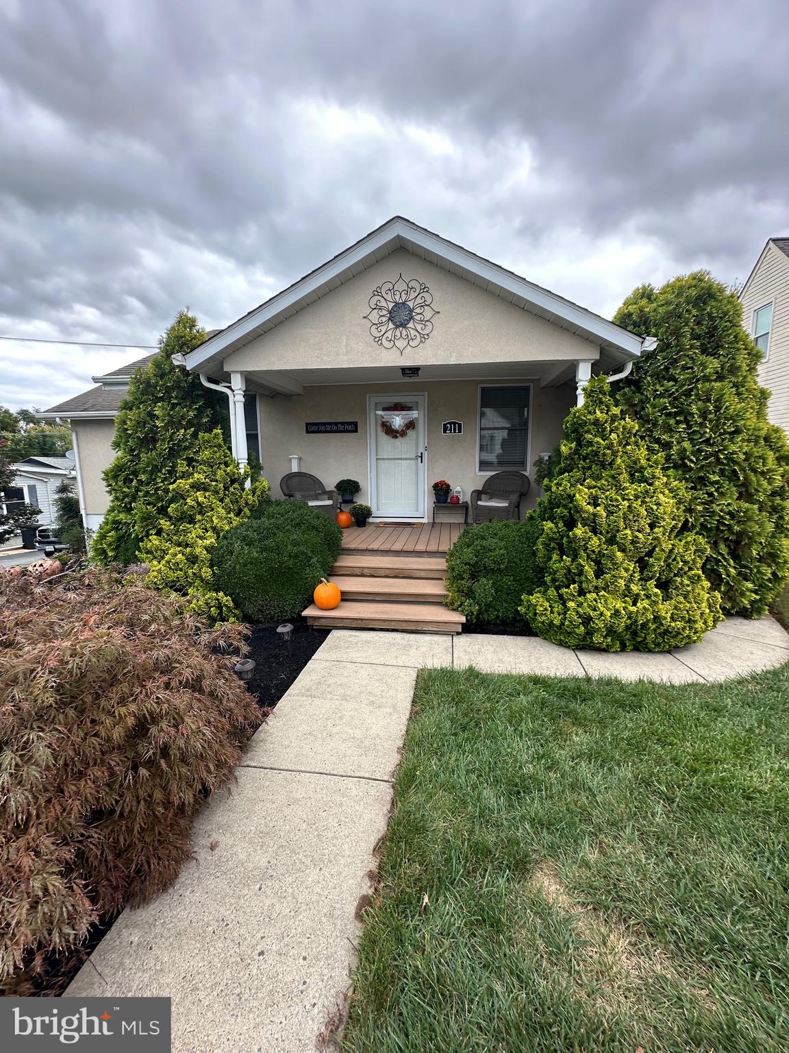211 CARROLL AVENUE