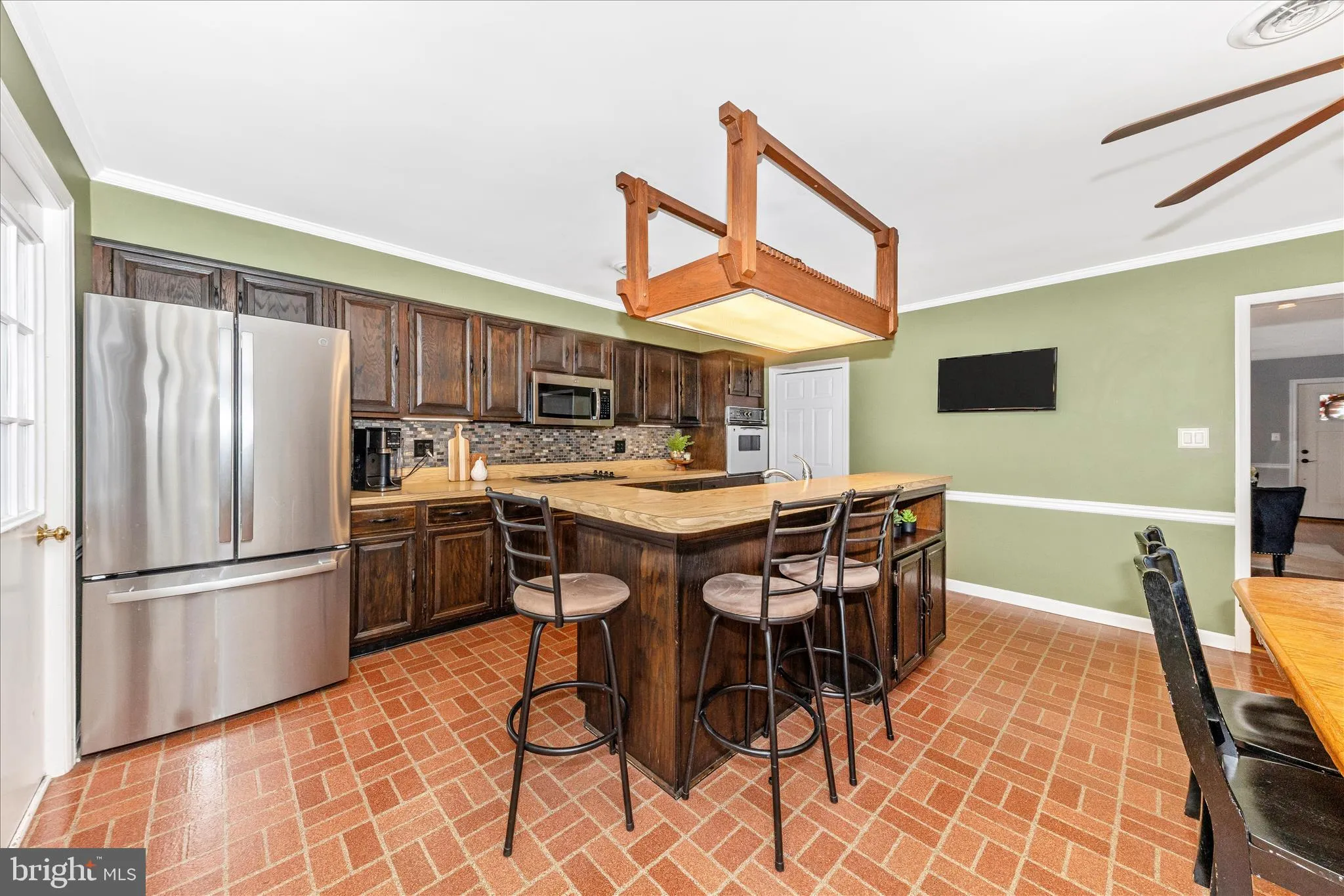 Mount Airy, Maryland 21771, United States, 4 Bedrooms Bedrooms, ,3 BathroomsBathrooms,Residential,Pending,221273