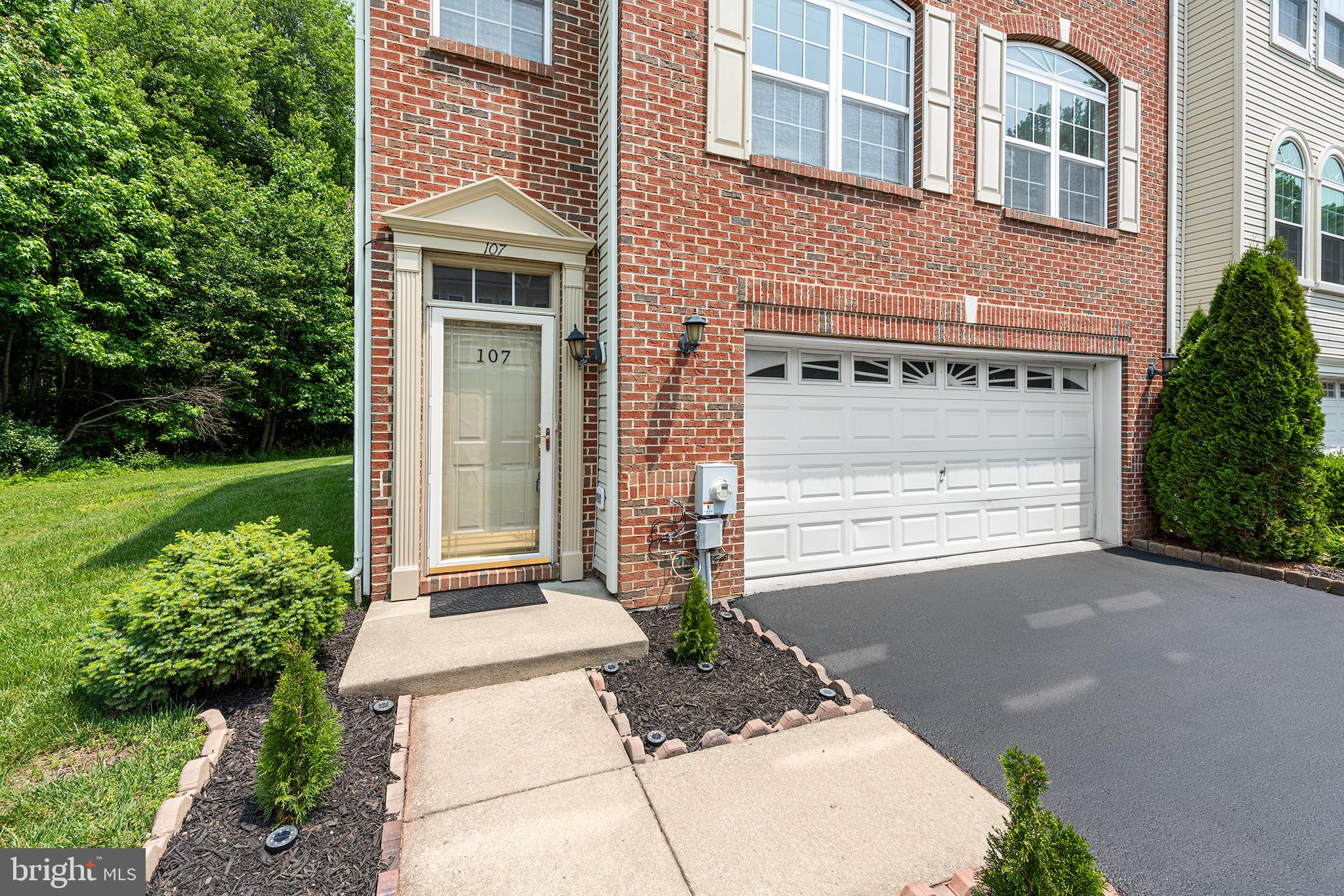 107 PERSIMMON PLACE