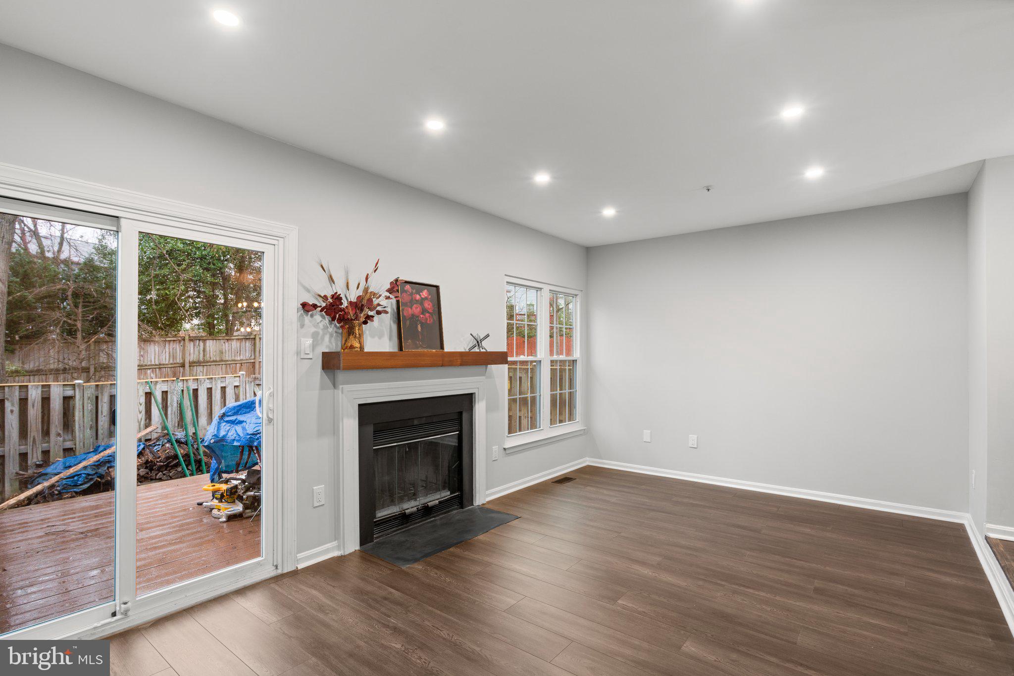 QUAIL RUN SOUTH - Residential