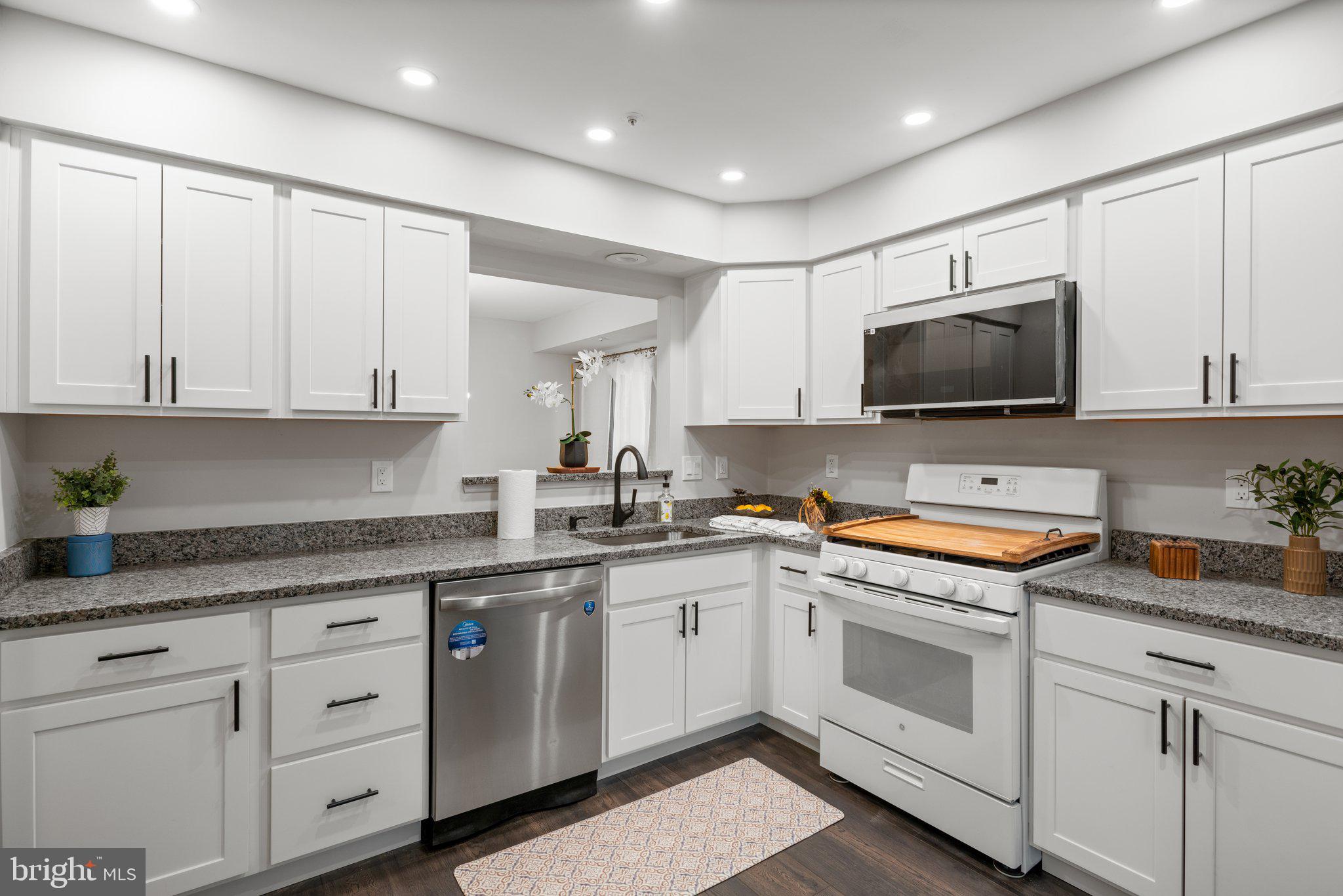 QUAIL RUN SOUTH - Residential