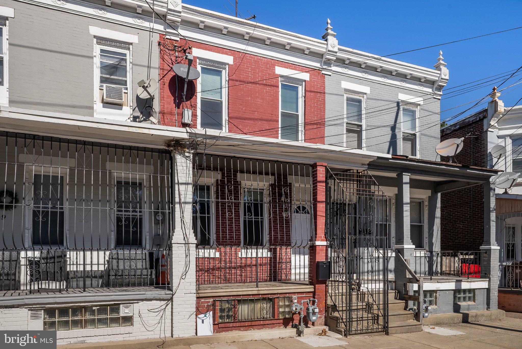 1171 LANSDOWNE AVENUE
