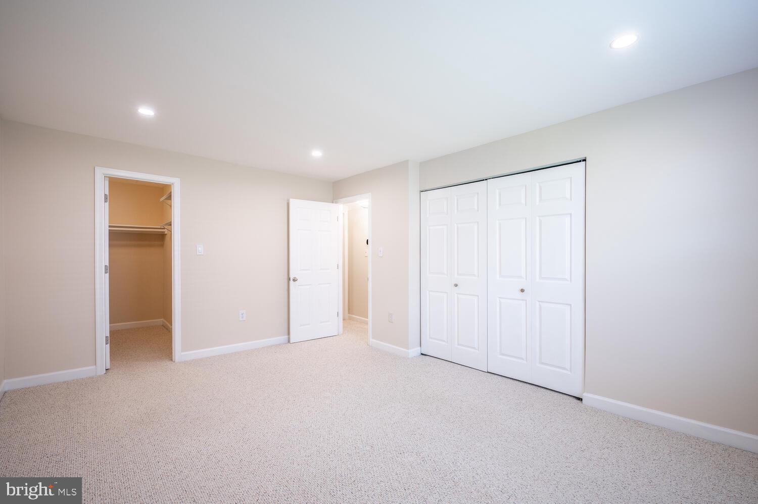 MC LEAN CHASE - Residential