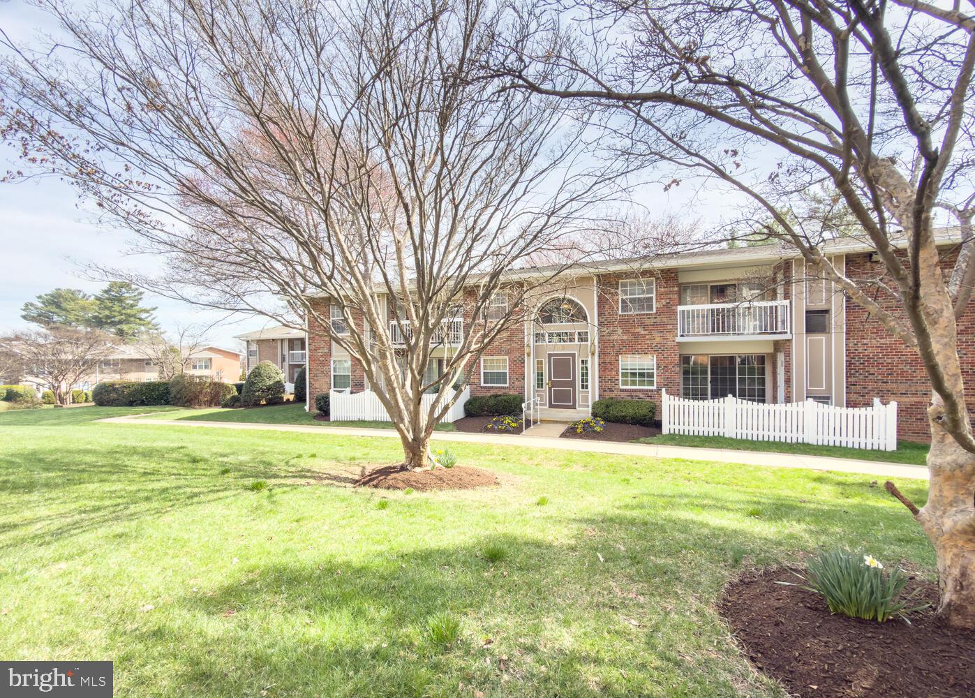 MC LEAN CHASE - Residential