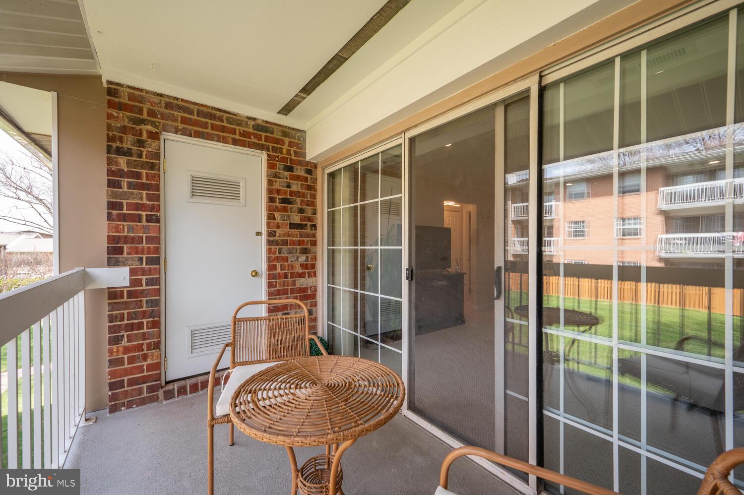 MC LEAN CHASE - Residential