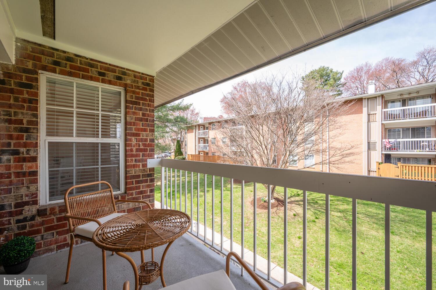 MC LEAN CHASE - Residential